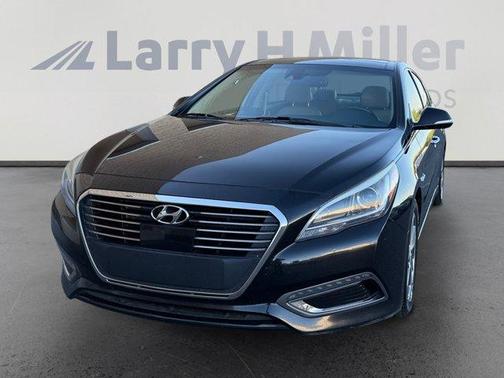 2017 Hyundai SONATA Hybrid Limited