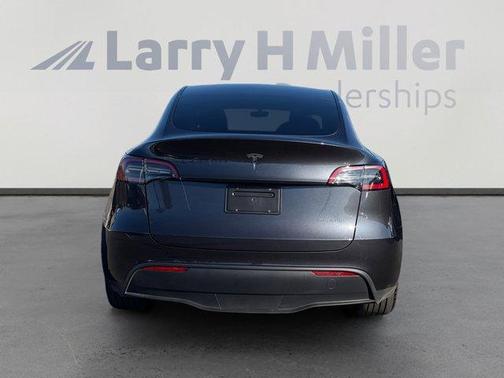 2025 Tesla Model Y Long Range