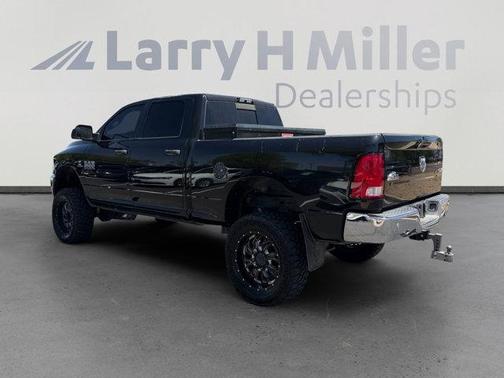 Brilliant Black Crystal Pearlcoat 2016 RAM 2500 Big Horn
