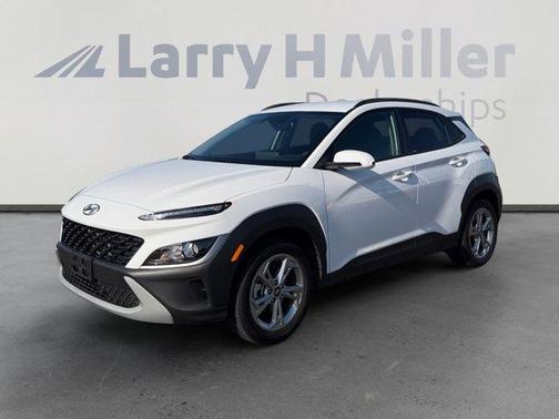 Lunar White 2023 Hyundai KONA SEL