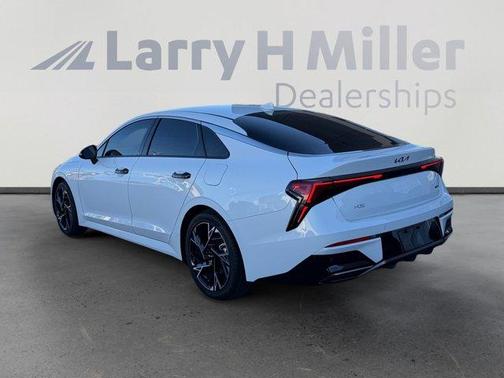 Snow White Pearl 2026 Kia K5 GT-Line