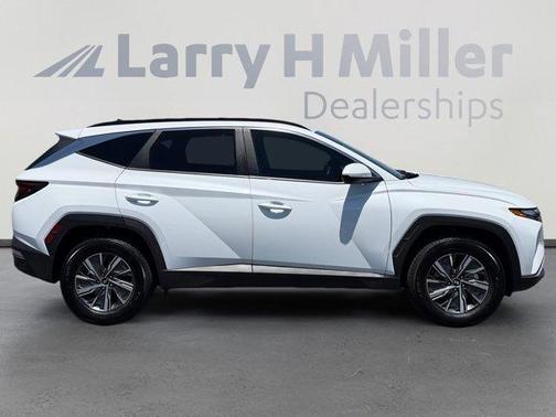 White Pearl 2024 Hyundai TUCSON Hybrid Blue