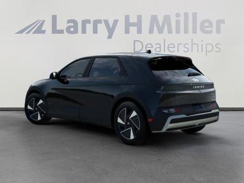2025 Hyundai IONIQ 5 SE