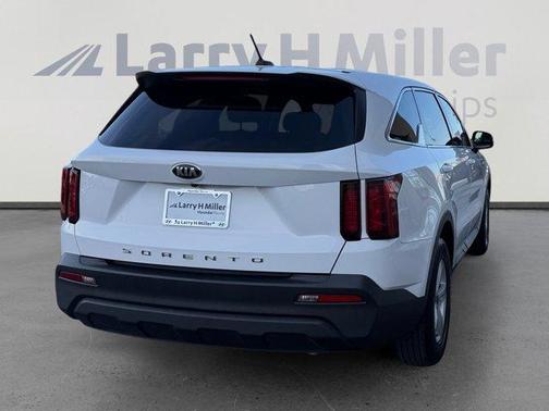 2021 Kia Sorento LX