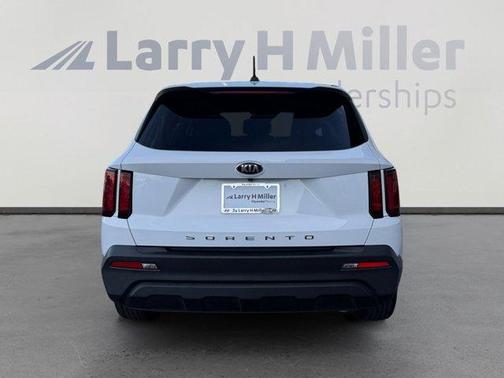 2021 Kia Sorento LX