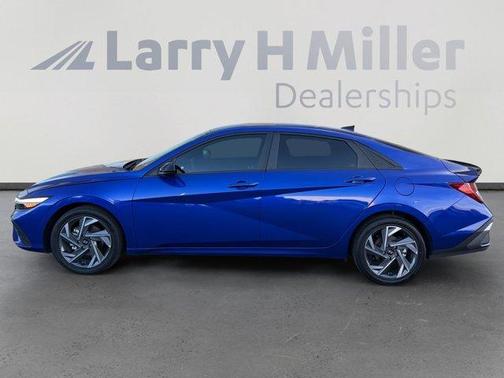 2025 Hyundai ELANTRA HEV SEL