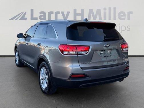 2018 Kia Sorento LX