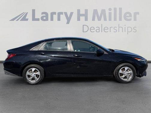 2021 Hyundai ELANTRA SE