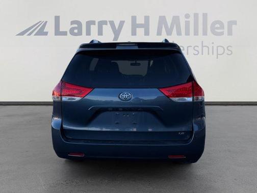 2014 Toyota Sienna LE