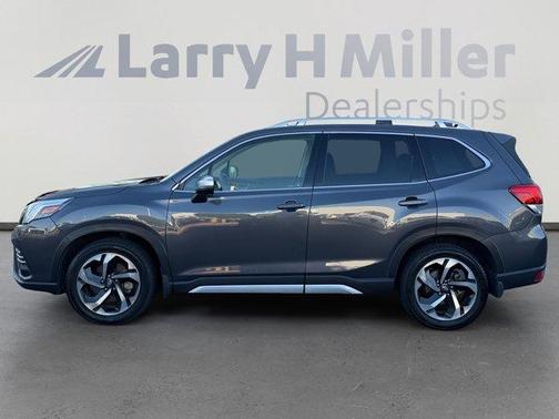Magnetite Gray Metallic 2022 Subaru Forester Touring