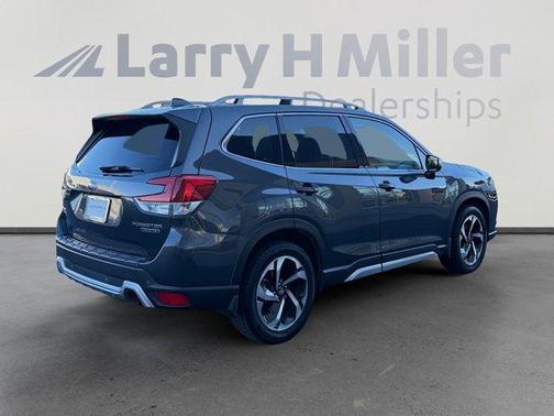 Magnetite Gray Metallic 2022 Subaru Forester Touring