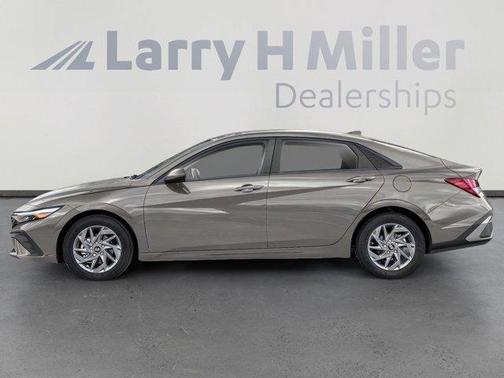 2026 Hyundai ELANTRA SEL