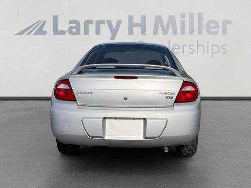 2005 Dodge Neon SXT