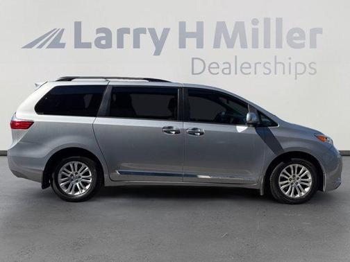 2015 Toyota Sienna XLE