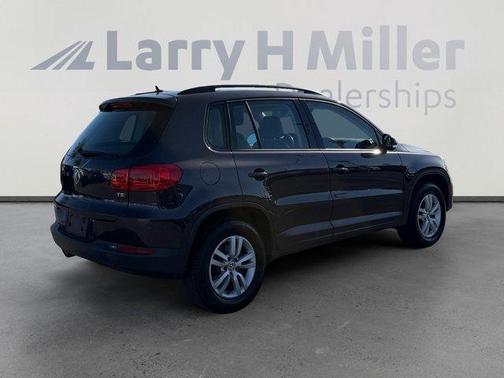 Gray Metallic 2016 Volkswagen Tiguan S