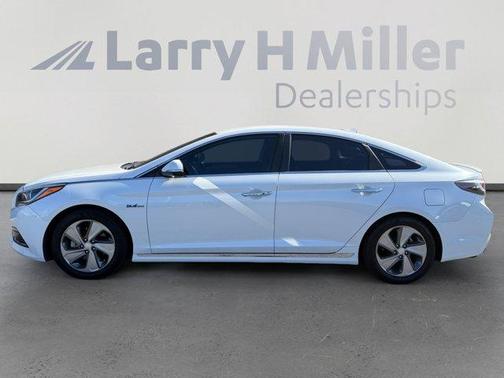 2017 Hyundai SONATA Hybrid Limited