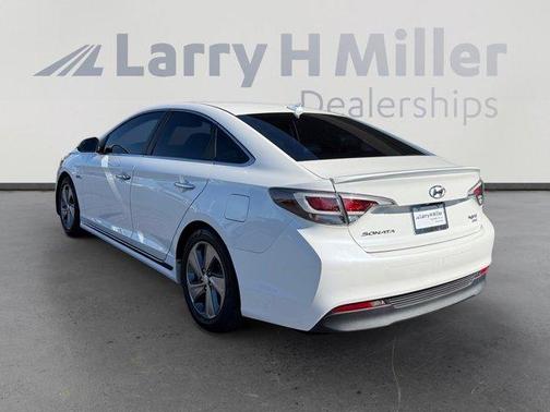 2017 Hyundai SONATA Hybrid Limited