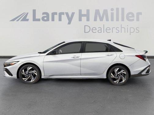 2026 Hyundai ELANTRA SEL