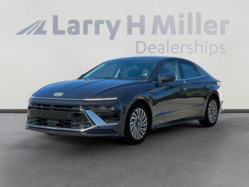 2025 Hyundai SONATA Hybrid Limited