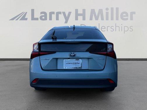 2022 Toyota Prius LE