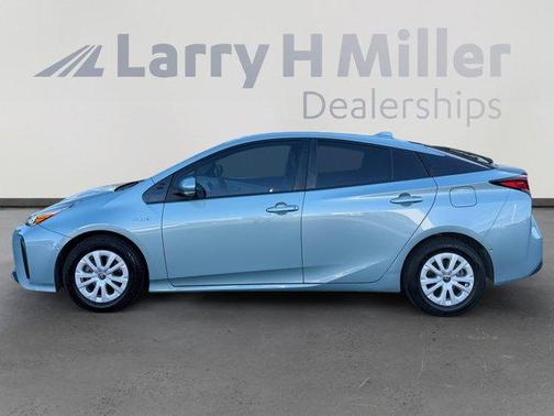 2022 Toyota Prius LE
