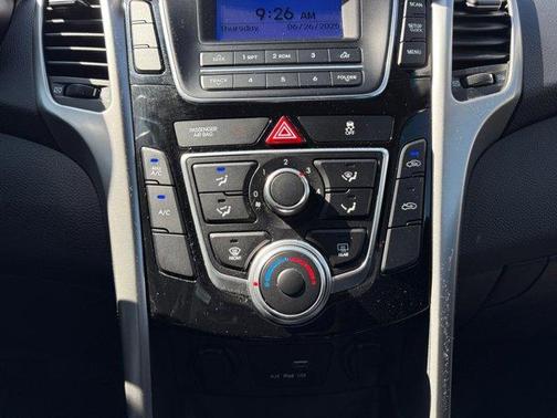 2017 Hyundai Elantra GT Base