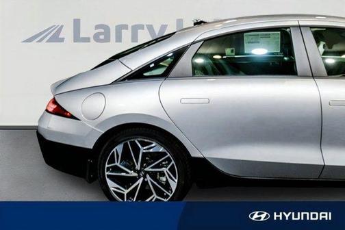 2025 Hyundai IONIQ 6 SEL