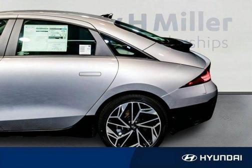 2025 Hyundai IONIQ 6 SEL