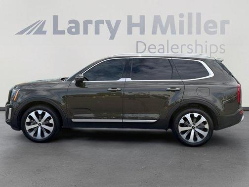 Dark Moss 2022 Kia Telluride S