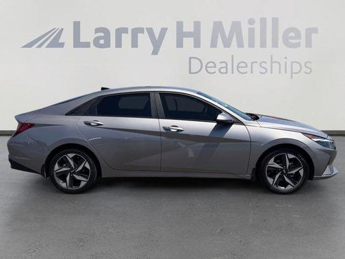 Metal 2023 Hyundai ELANTRA SEL
