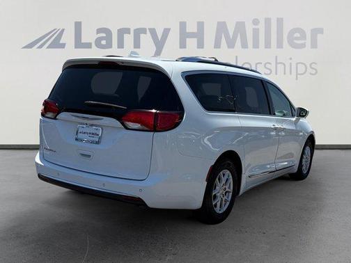 2020 Chrysler Pacifica Touring-L