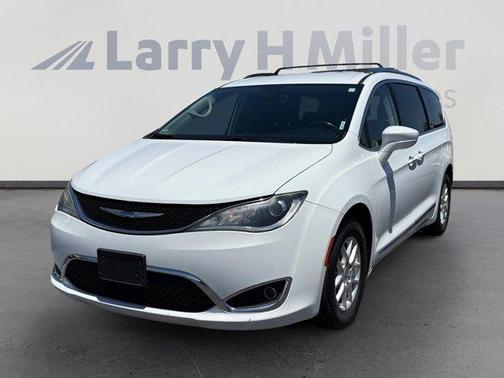 2020 Chrysler Pacifica Touring-L