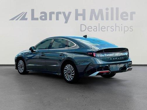 2025 Hyundai SONATA Hybrid Limited