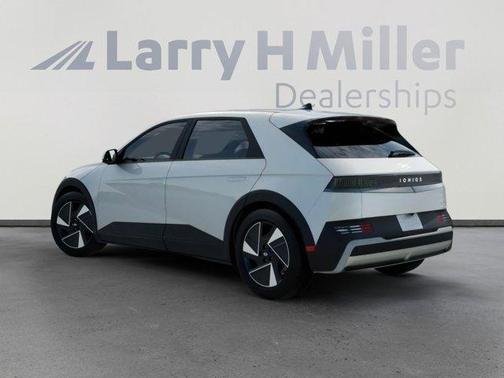 2026 Hyundai IONIQ 5 SE Standard Range