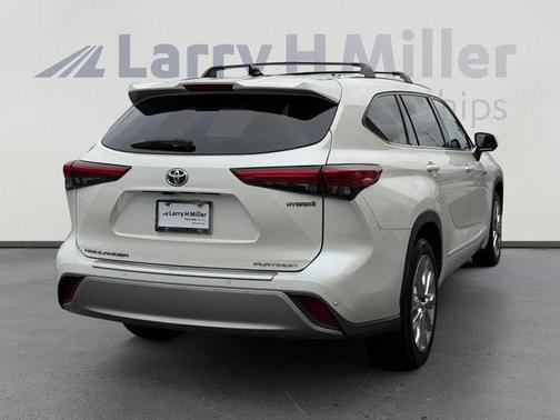 2020 Toyota Highlander Hybrid Platinum