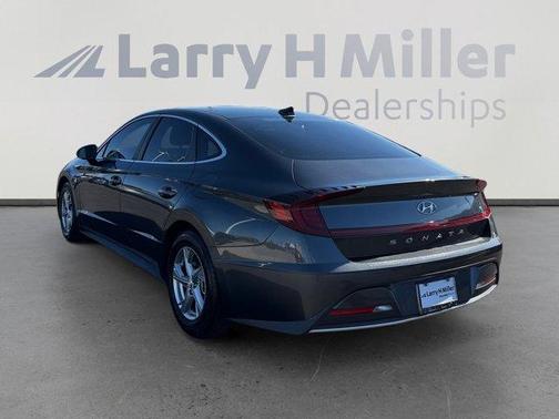 2022 Hyundai SONATA SE