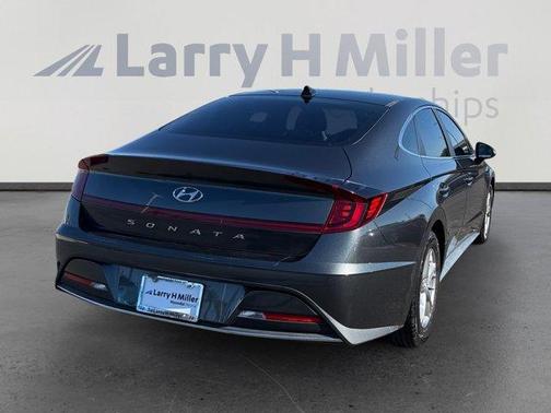 2022 Hyundai SONATA SE