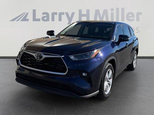 2022 Toyota Highlander LE