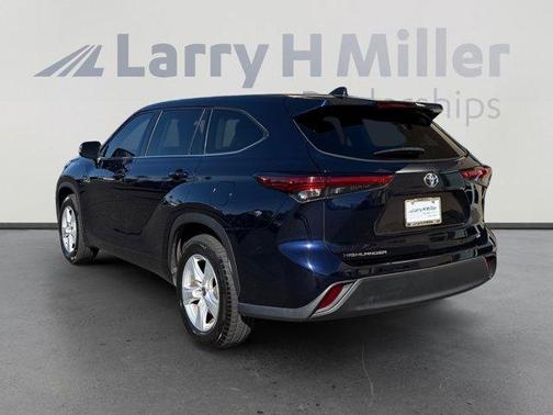 2022 Toyota Highlander LE