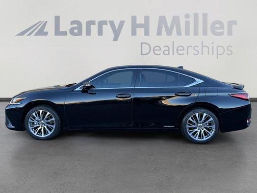 2020 Lexus ES 300h Base