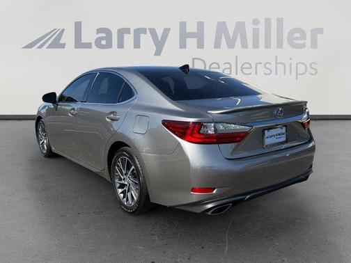 2017 Lexus ES 350 Base