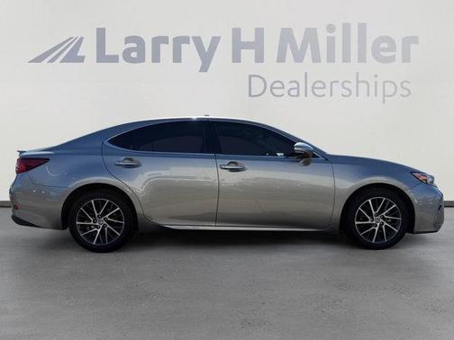 2017 Lexus ES 350 Base