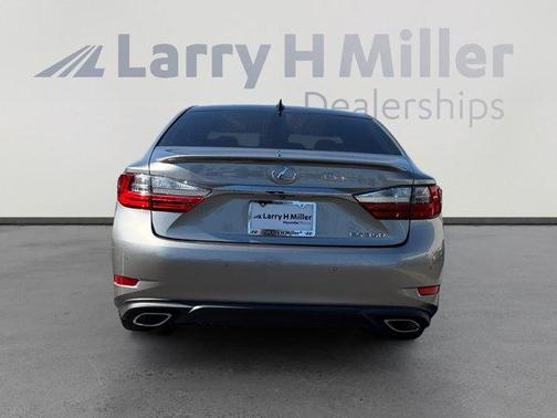 2017 Lexus ES 350 Base
