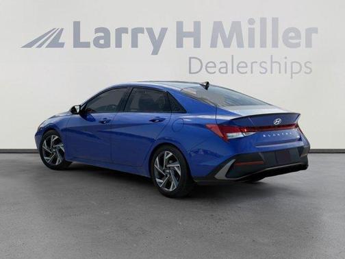2025 Hyundai ELANTRA HEV SEL Sport