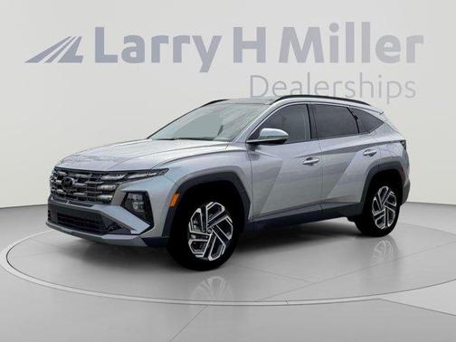 Shimmering Silver 2026 Hyundai TUCSON Limited
