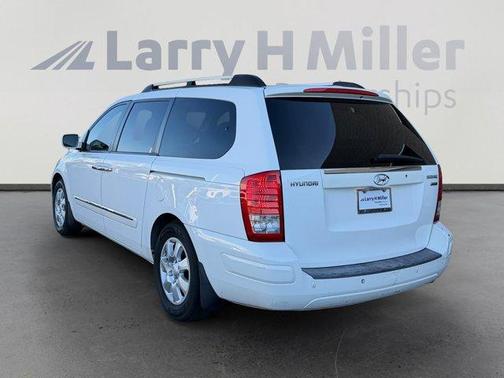 2008 Hyundai Entourage Limited