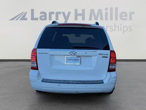 2008 Hyundai Entourage Limited