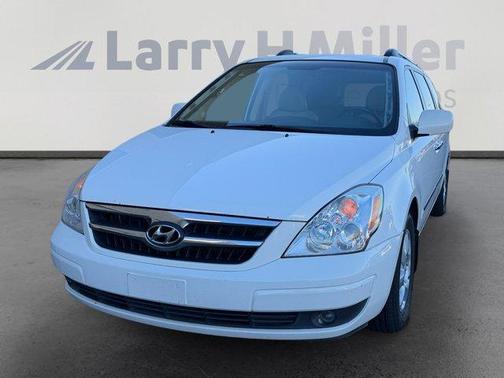 2008 Hyundai Entourage Limited
