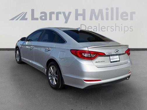 2016 Hyundai SONATA SE