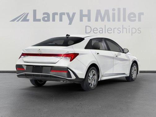 2026 Hyundai ELANTRA HEV Blue